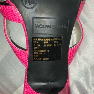 Size: 7 1/2 Color: Pink